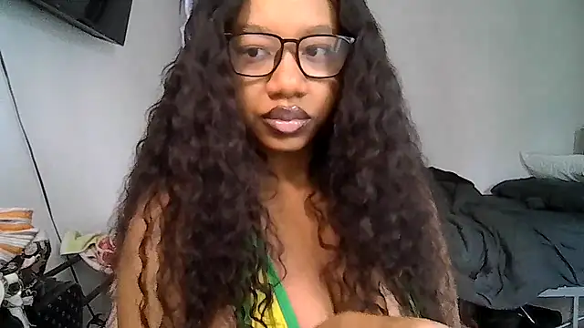 Snapshot of goddessdaisysky chatting on May 1, 2026, 2:32 pm goddessdaisysky online show from May 1, 2026, 2:32 pm