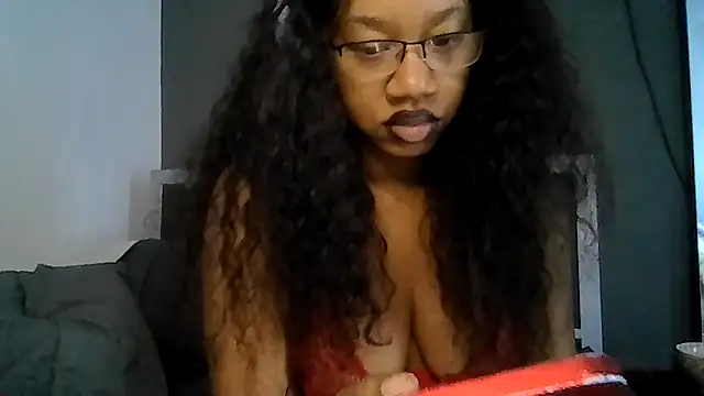 Snapshot of goddessdaisysky chatting on June 10, 2026, 4:50 pm goddessdaisysky online show from June 10, 2026, 4:50 pm