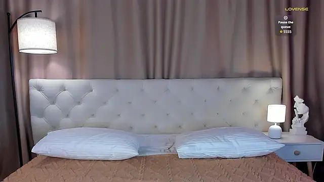 Ma1ilda Ardent online show from November 18, 2025, 5:17 pm