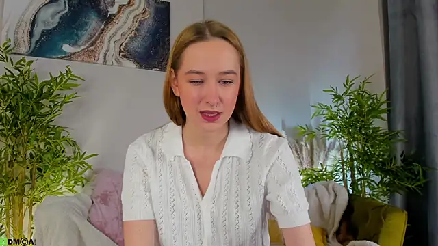 Sweett Monica online show from November 6, 2025, 1:06 am