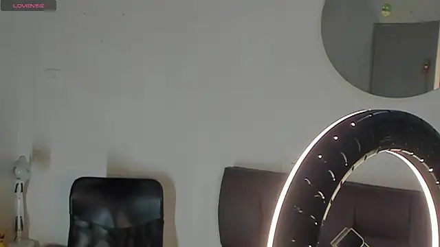 MikeRoss7777 online show from November 13, 2025, 11:09 am