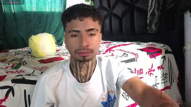 JuanCamiilo 66 online show from May 13, 2026, 5:32 pm
