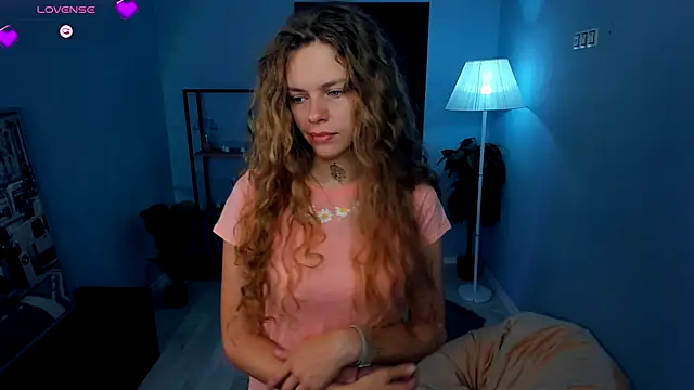 Snapshot of RayaNenlia chatting on September 30, 2025, 5:12 am RayaNenlia online show from September 30, 2025, 5:12 am