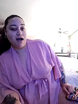 honeeyyy pot online show from February 11, 2026, 9:42 pm