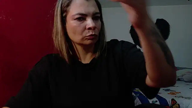 charlotedoll online show from May 24, 2026, 1:43 am