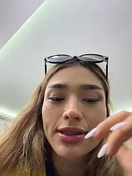 Arianavillada online show from July 4, 2026, 5:13 am