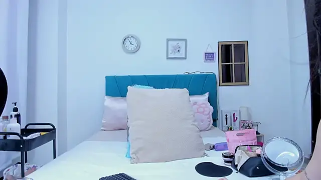 kamila lopez online show from March 15, 2026, 8:59 pm