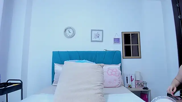 kamila lopez online show from March 16, 2026, 9:19 pm