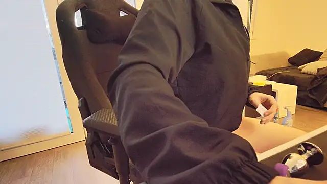 Hot ToyBoy6974 online show from January 4, 2025, 3:17 pm