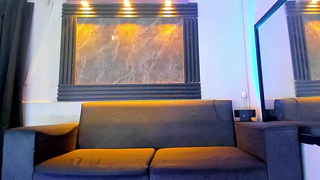 liam genner  online show from October 3, 2025, 8:28 pm