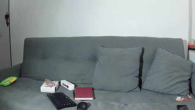 Katalleya jyj online show from October 21, 2025, 5:35 pm