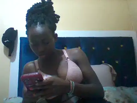 Snapshot of Seeexxxy-bree chatting on December 2, 2024, 7:47 am Seeexxxy-bree online show from December 2, 2024, 7:47 am