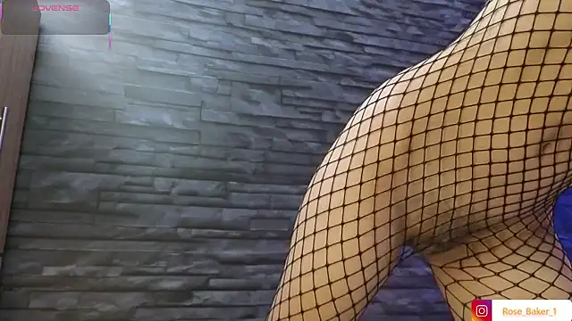 Rose baker  online show from October 3, 2025, 12:02 pm