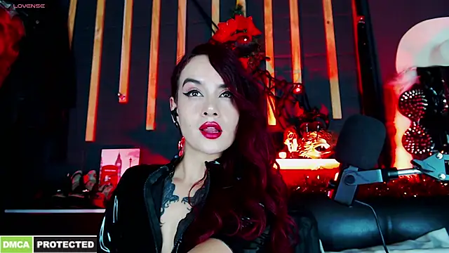 Liilith goddess  online show from December 15, 2025, 4:17 am