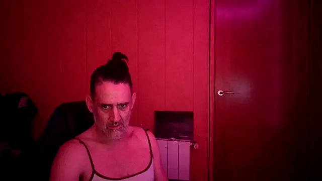 Lia Y PatrickX online show from December 16, 2024, 2:38 pm