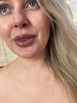 Snapshot of LadyLolyPop_ chatting on March 6, 2025, 9:25 am LadyLolyPop online show from March 6, 2025, 9:25 am