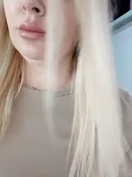 Snapshot of LadyLolyPop_ chatting on March 15, 2026, 3:45 am LadyLolyPop online show from March 15, 2026, 3:45 am