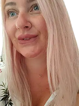 LadyLolyPop  online show from July 1, 2026, 1:07 am