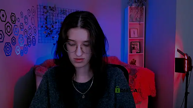 scarlet mooore online show from December 3, 2025, 10:30 pm