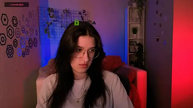 scarlet mooore online show from April 4, 2026, 8:17 pm