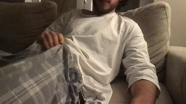 iwantfuckbby online show from February 27, 2025, 7:44 am