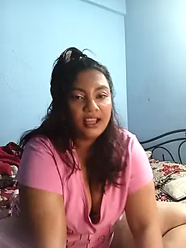 HottyOlly online show from November 13, 2025, 12:48 pm