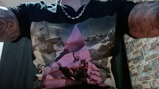 Snapshot of babyrecord1 chatting on January 6, 2025, 8:18 pm babyrecord1 online show from January 6, 2025, 8:18 pm