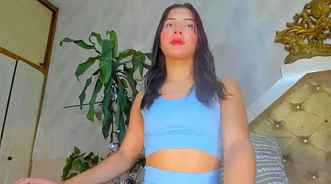 Snapshot of GingerDollx chatting on March 22, 2025, 4:35 am GingerDollx online show from March 22, 2025, 4:35 am