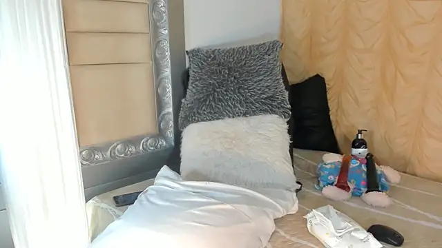 Snapshot of GingerDollx chatting on October 22, 2025, 8:41 pm GingerDollx online show from October 22, 2025, 8:41 pm