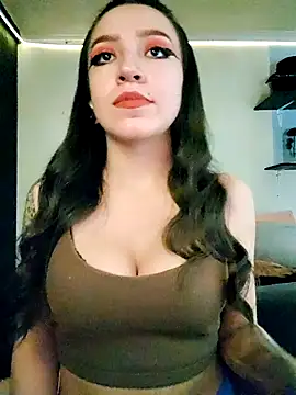 Paudelatorre online show from February 21, 2026, 12:44 am