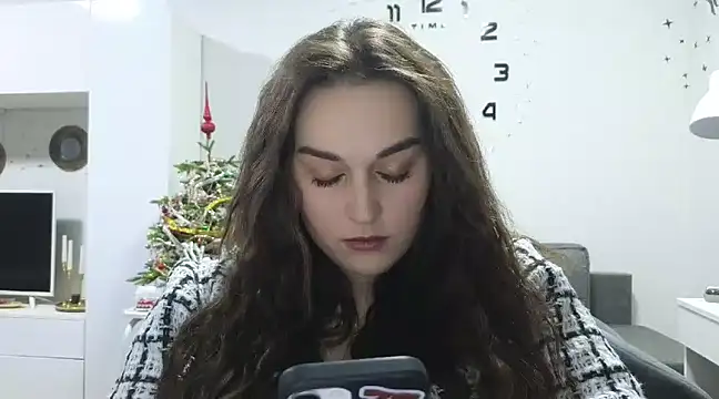 me lissa sun13 online show from December 31, 2024, 5:44 am