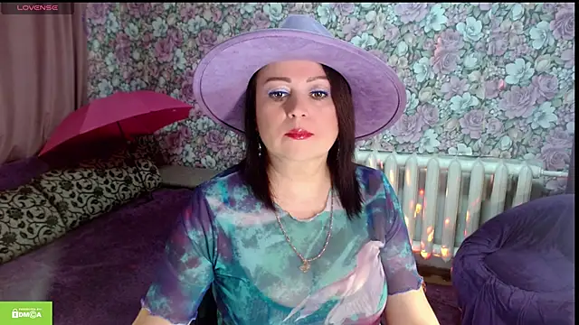 Julia-ru online show from June 6, 2026, 9:30 pm