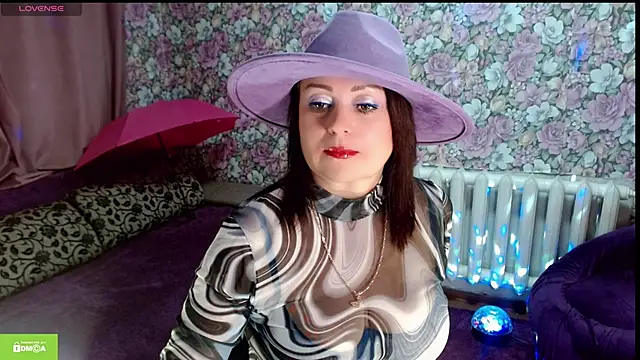 Julia-ru online show from June 7, 2026, 9:40 pm
