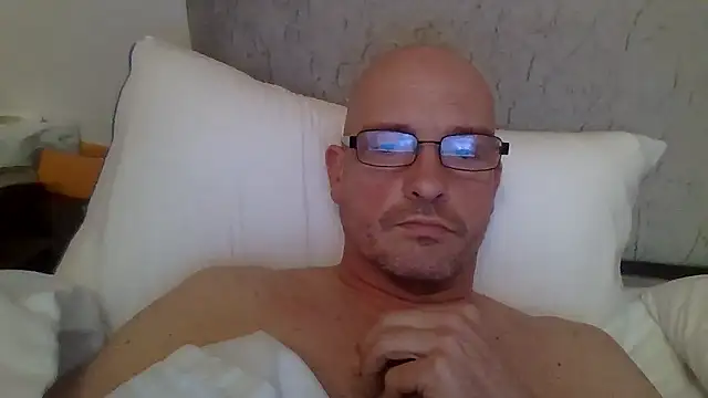 mrtickle0025 online show from January 8, 2026, 10:17 am