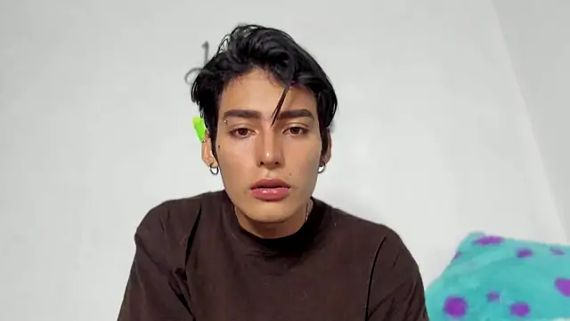 Snapshot of sebas_rose chatting on December 7, 2024, 10:50 pm sebas rose online show from December 7, 2024, 10:50 pm