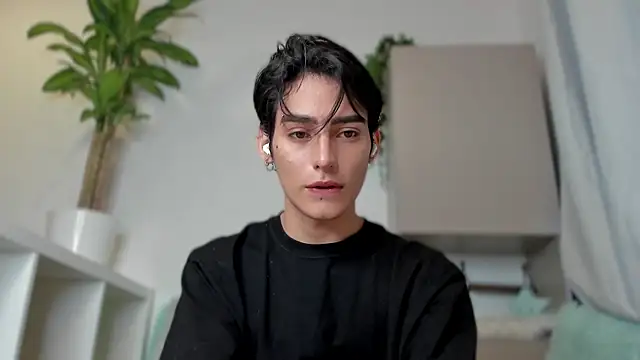 Snapshot of sebas_rose chatting on January 11, 2025, 10:07 pm sebas rose online show from January 11, 2025, 10:07 pm