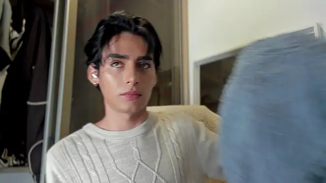 Snapshot of sebas_rose chatting on February 23, 2025, 1:24 am sebas rose online show from February 23, 2025, 1:24 am