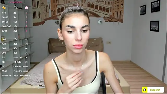 EmmyGreans online show from October 10, 2025, 5:39 am