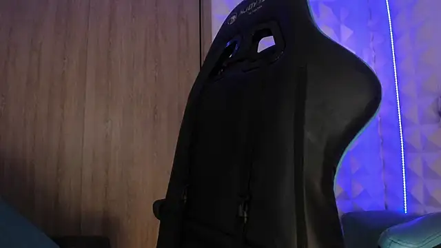 Snapshot of Jendralevis chatting on February 16, 2026, 9:33 pm Jendralevis online show from February 16, 2026, 9:33 pm