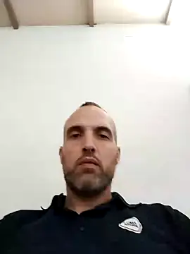 Snapshot of leon3875 chatting on January 7, 2025, 3:02 pm leon3875 online show from January 7, 2025, 3:02 pm