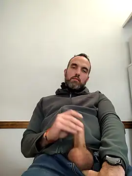 Snapshot of leon3875 chatting on October 1, 2025, 3:29 pm leon3875 online show from October 1, 2025, 3:29 pm