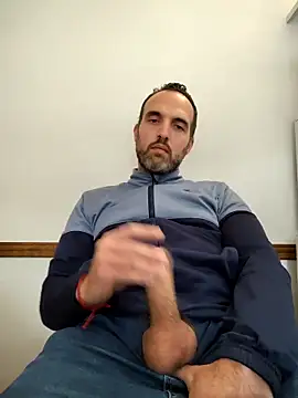 Snapshot of leon3875 chatting on October 27, 2025, 3:27 pm leon3875 online show from October 27, 2025, 3:27 pm