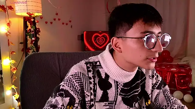 Snapshot of Mr_evan1 chatting on February 11, 2025, 12:16 pm Mr evan1 online show from February 11, 2025, 12:16 pm