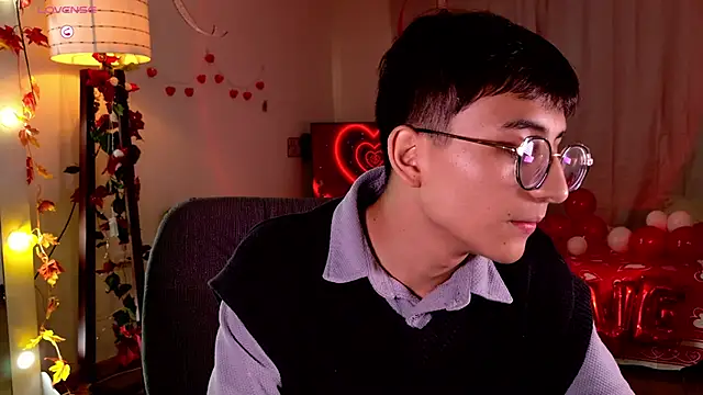Snapshot of Mr_evan1 chatting on February 15, 2025, 6:01 pm Mr evan1 online show from February 15, 2025, 6:01 pm