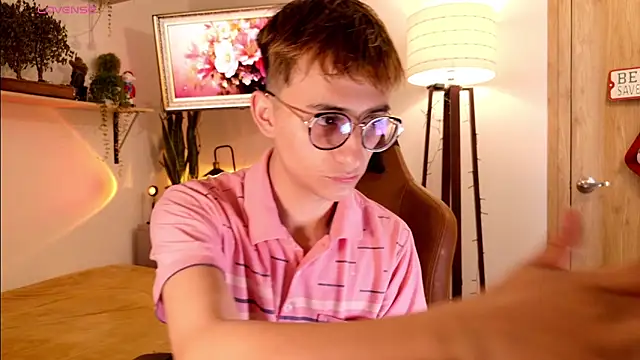 Mr evan1 online show from December 19, 2025, 3:52 pm