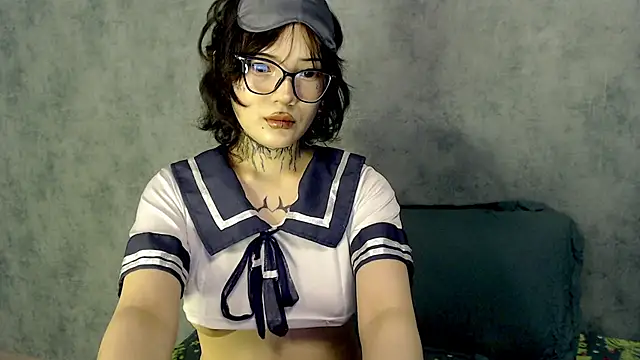 LizzieLight online show from December 14, 2024, 3:40 am