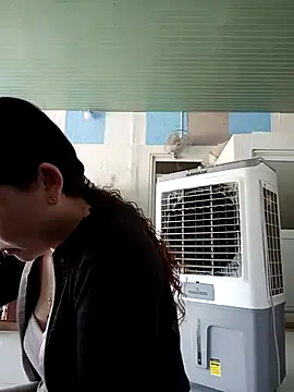 Ana love2000 online show from October 7, 2025, 2:20 am