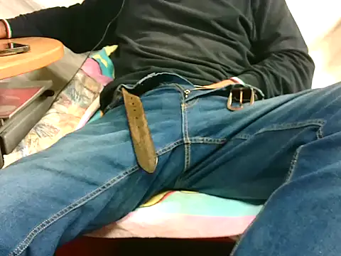 Giulio35 Pika online show from October 15, 2025, 7:47 pm