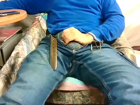 Giulio35 Pika online show from October 17, 2025, 7:49 pm