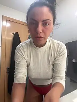 KimKelly13 online show from February 11, 2025, 6:30 am